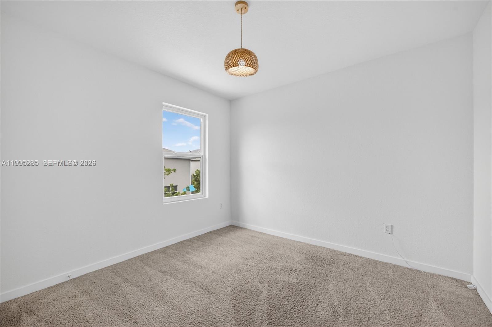 ROYAL HOMES WEST - Residential