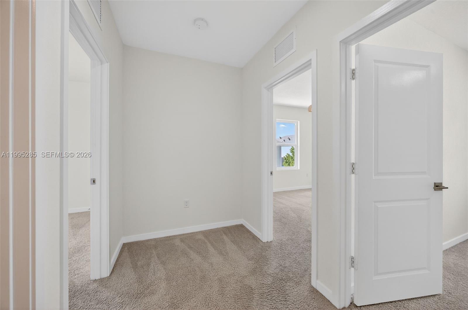 ROYAL HOMES WEST - Residential