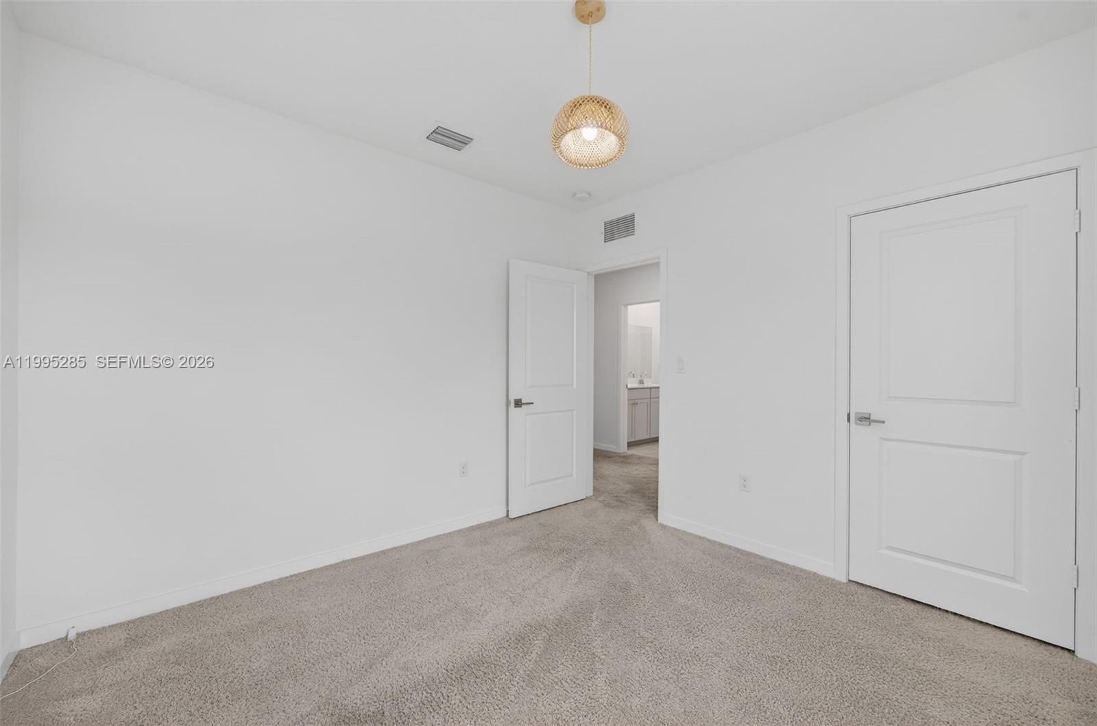 ROYAL HOMES WEST - Residential