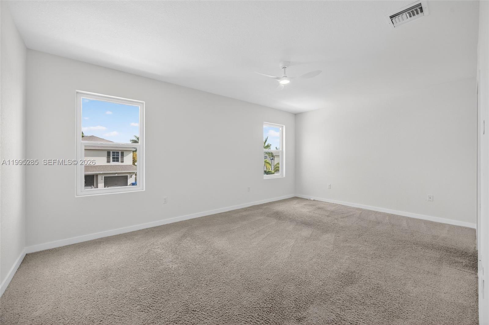 ROYAL HOMES WEST - Residential