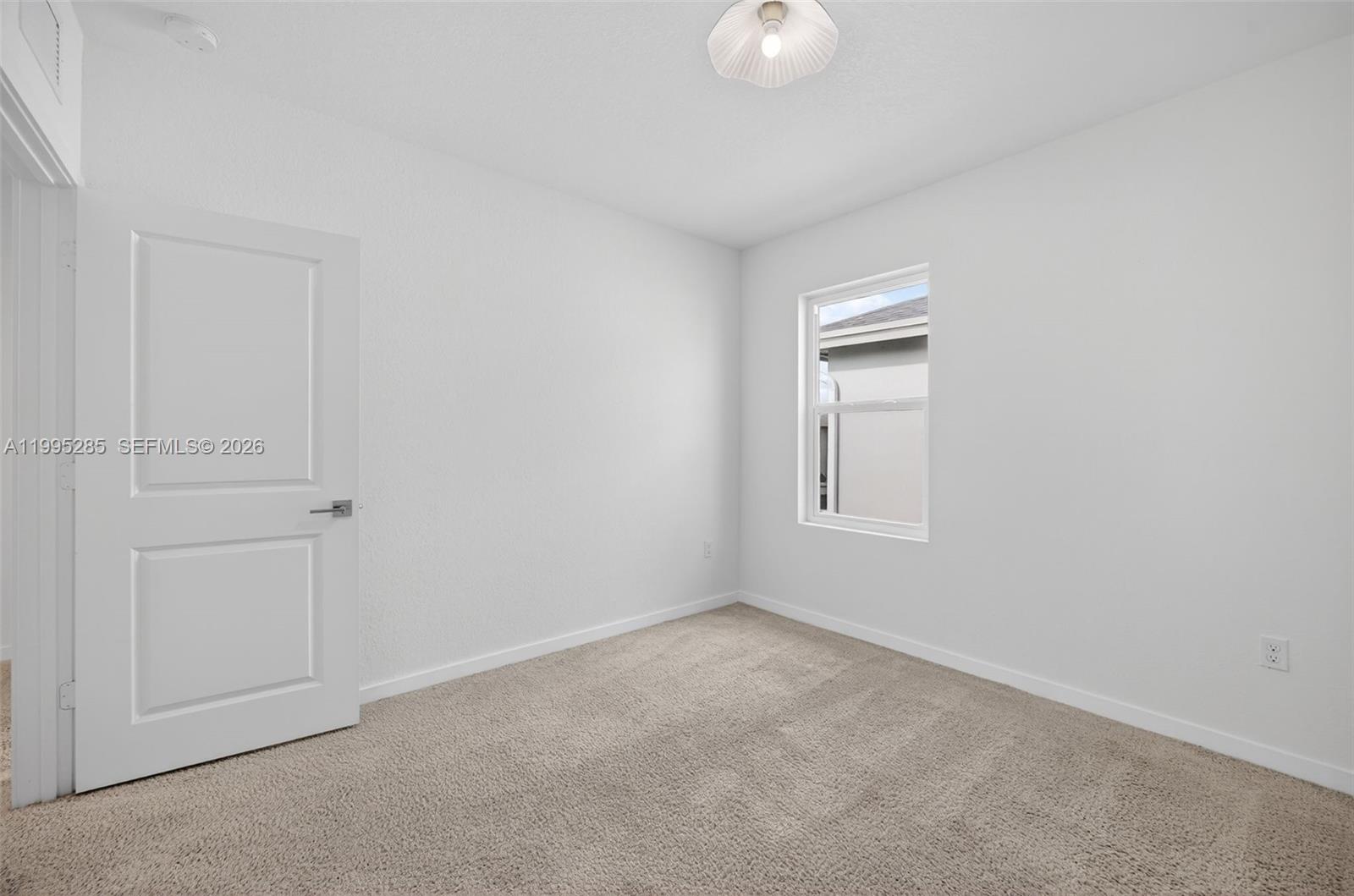 ROYAL HOMES WEST - Residential