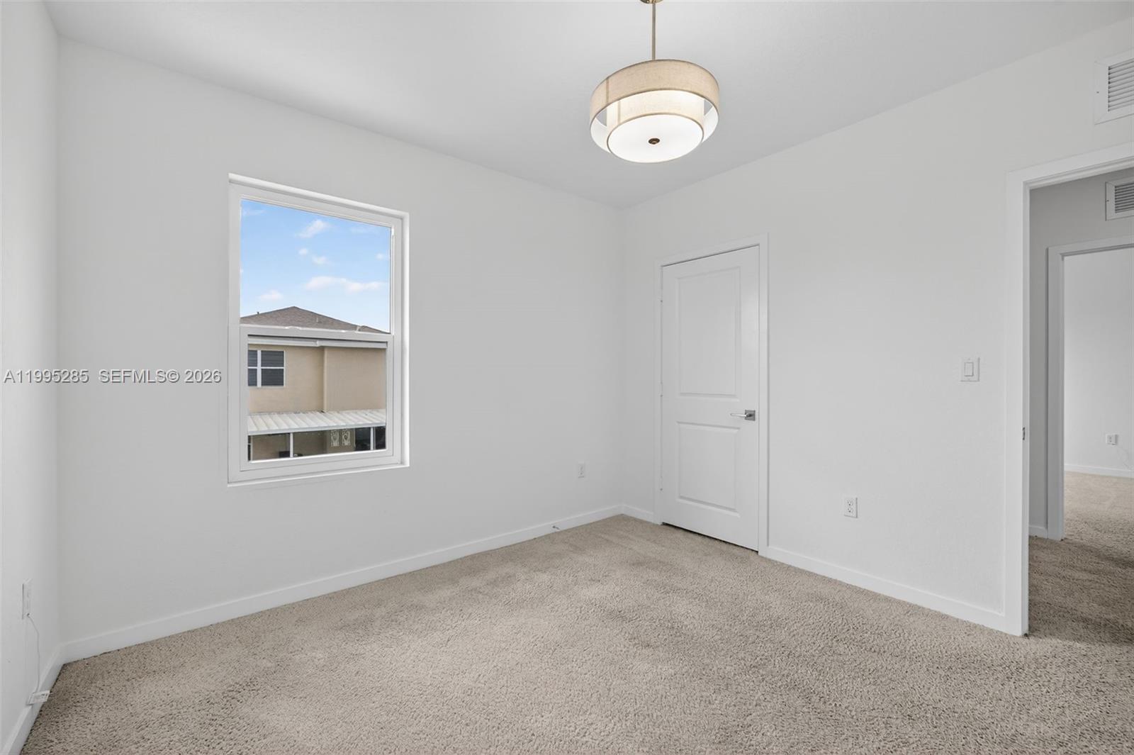 ROYAL HOMES WEST - Residential