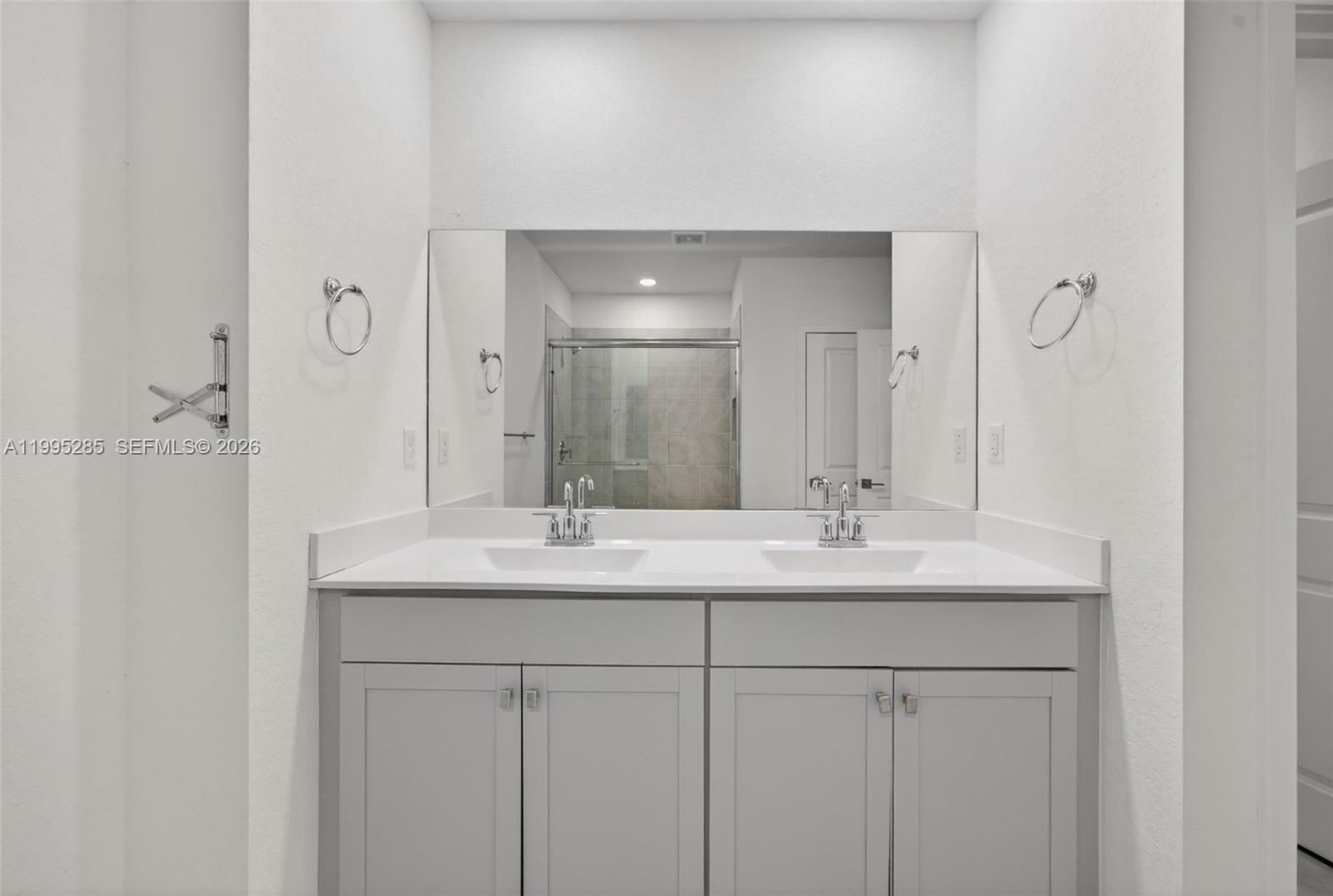 ROYAL HOMES WEST - Residential