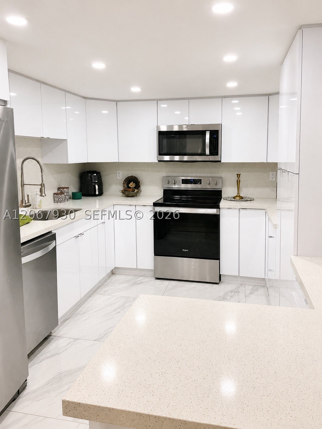 9735 NW 52nd St 305