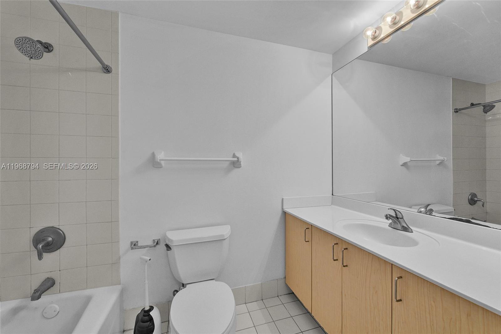 FORTUNE HOUSE CONDO - Residential