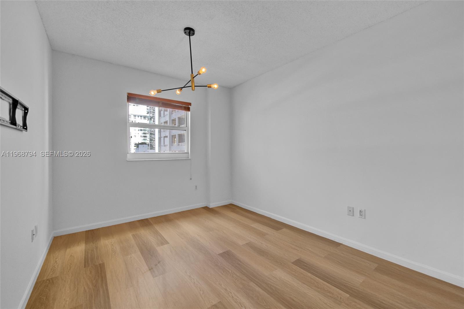 FORTUNE HOUSE CONDO - Residential