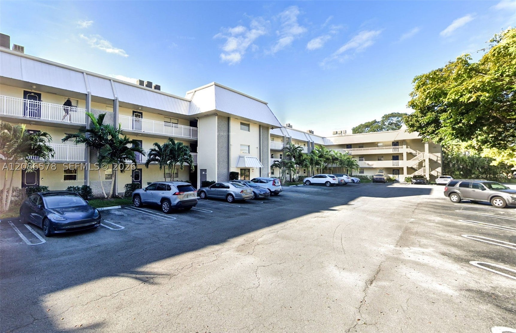 2980 Riverside Dr