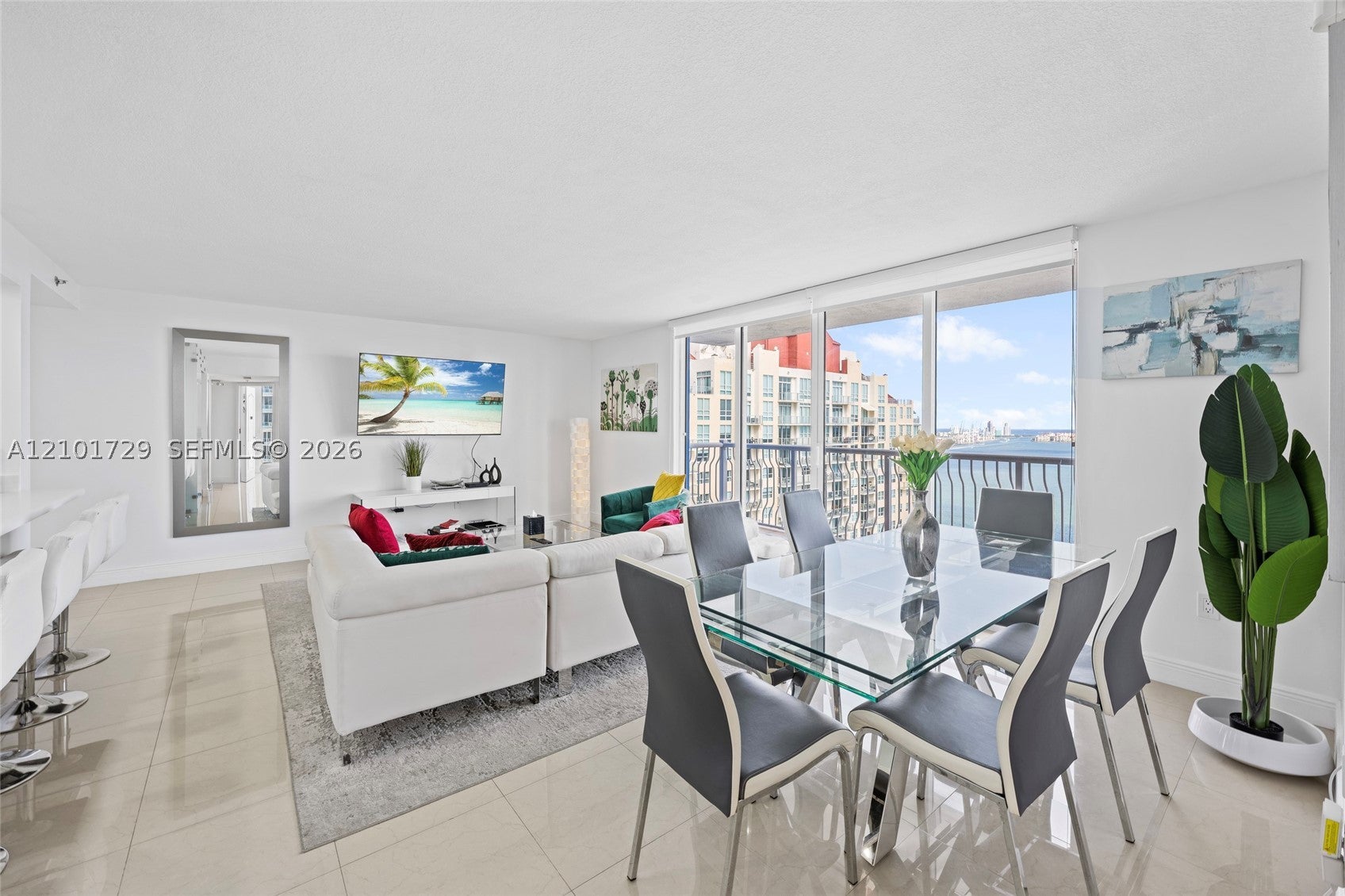 1200 Brickell Bay Dr 3701