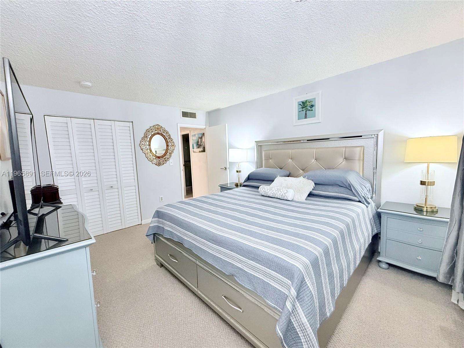 IMPERIAL POINT CONDO - Residential