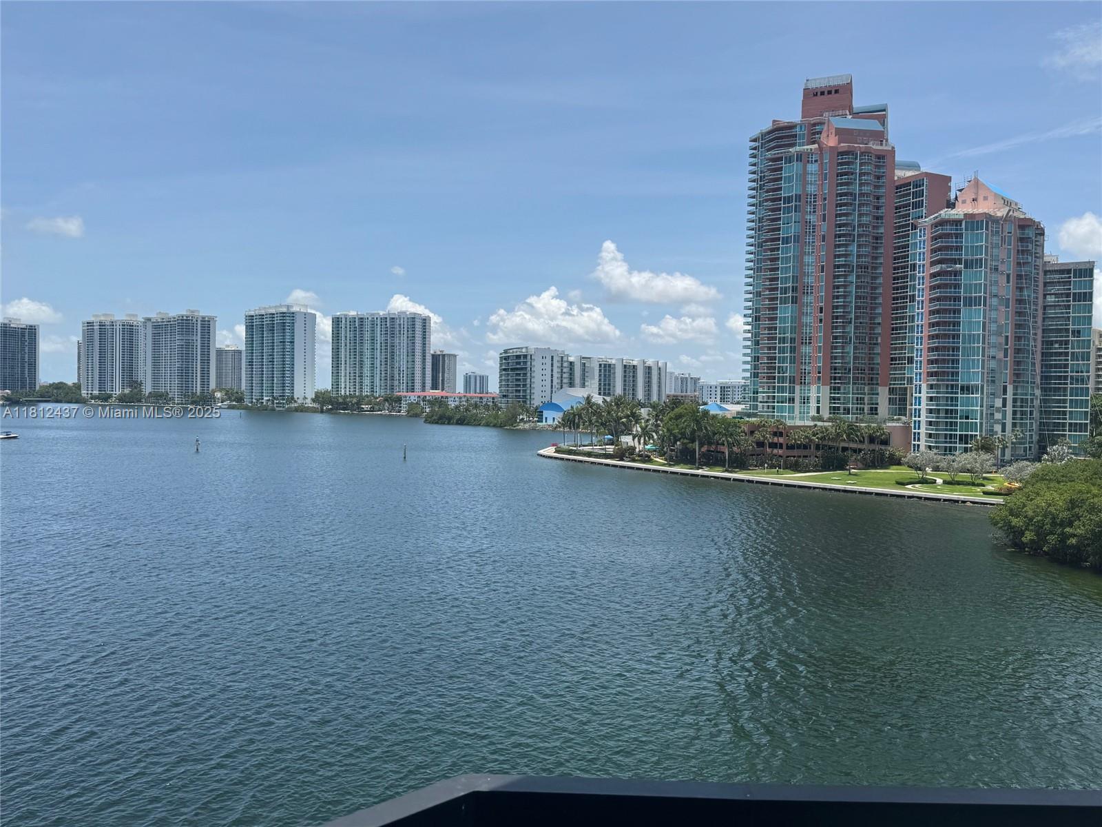 3530 Mystic Pointe Dr 601