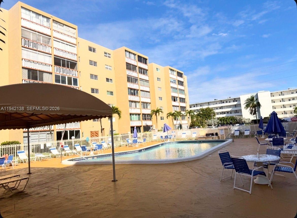 MEADOWBROOK CONDO APTS BL - Residential