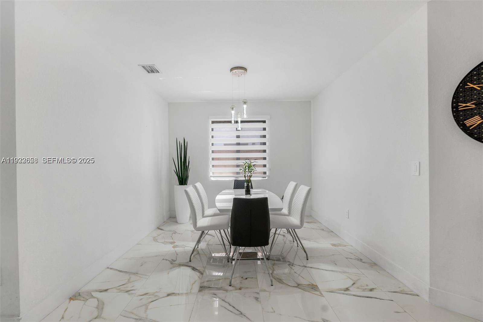 ESTATES AT SILVER PALM - Residential Lease