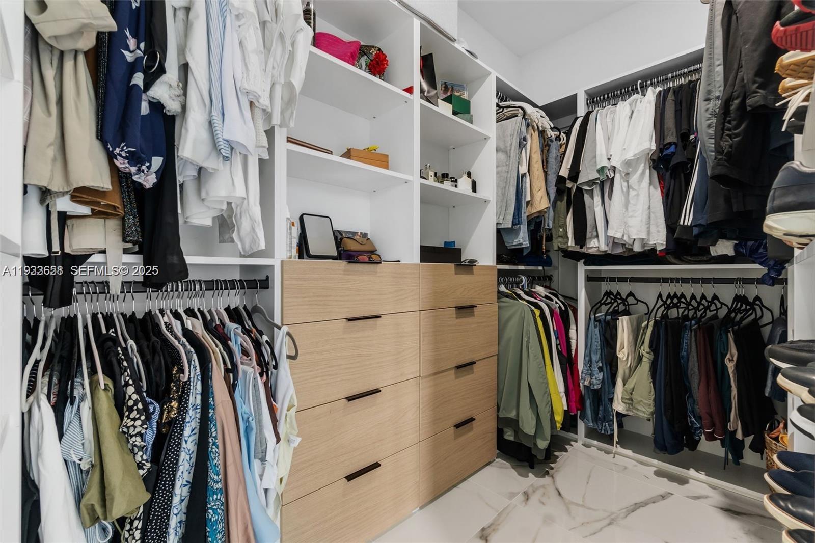 ESTATES AT SILVER PALM - Residential Lease