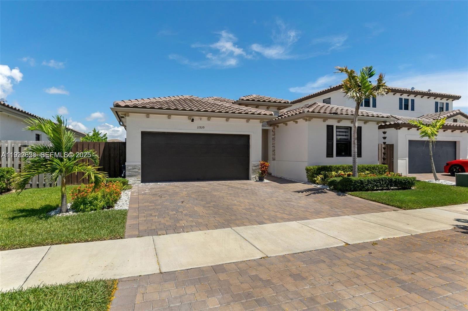 ESTATES AT SILVER PALM - Residential Lease