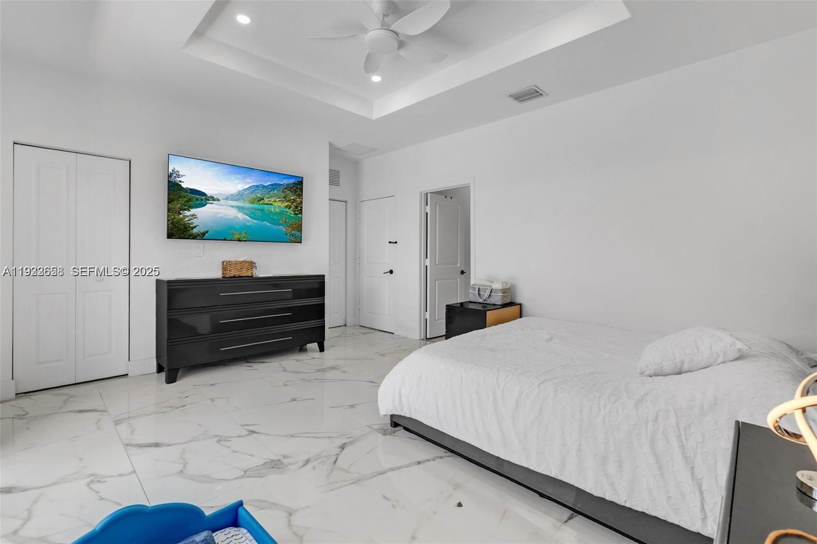 ESTATES AT SILVER PALM - Residential Lease