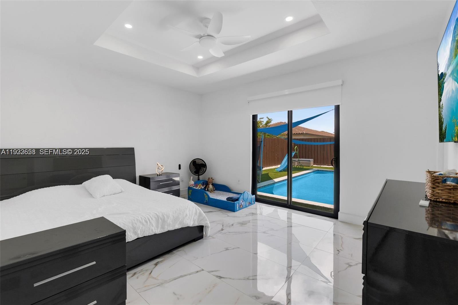 ESTATES AT SILVER PALM - Residential Lease