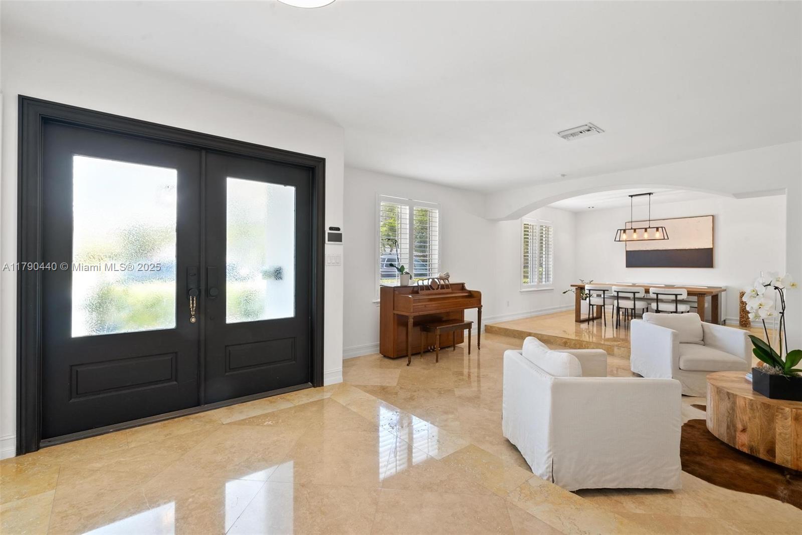 Rental Property at 14700 Sw 78th Ave, Palmetto Bay, Miami-Dade County, Florida - Bedrooms: 4 
Bathrooms: 4  - $8,500 MO.