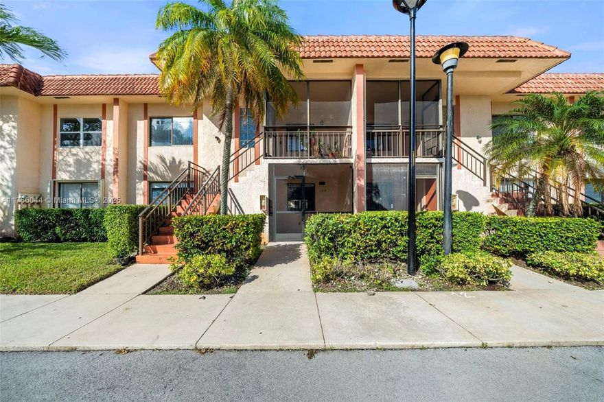 Beautiful condo located in the heart of Weston, offering 1,256 sqft of living space, remodeled just 3 years ago. This property features newly updated bathrooms, fresh flooring throughout, and a fully renovated kitchen. The community boasts a clubhouse with a low annual membership fee. Currently, the property is rented for $2,600 per month with a lease that runs through April 2025. The association fee is $721, plus two additional assessments: one for the 40-year certification at $335.39 (ending in April 2025) and another for a building loan at $73.86 (ending in June 2029).