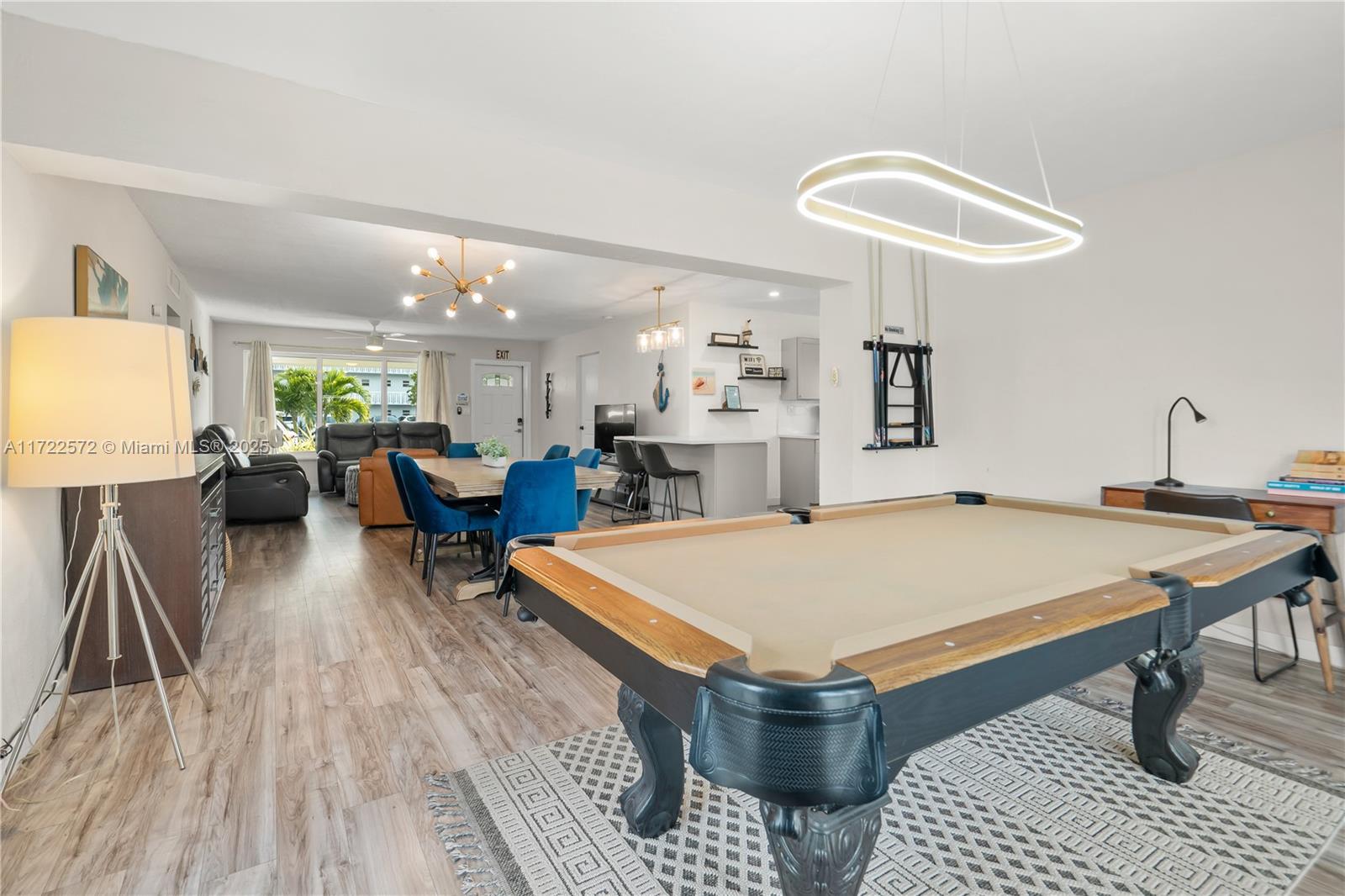 ROYAL PALM VISTA - Residential