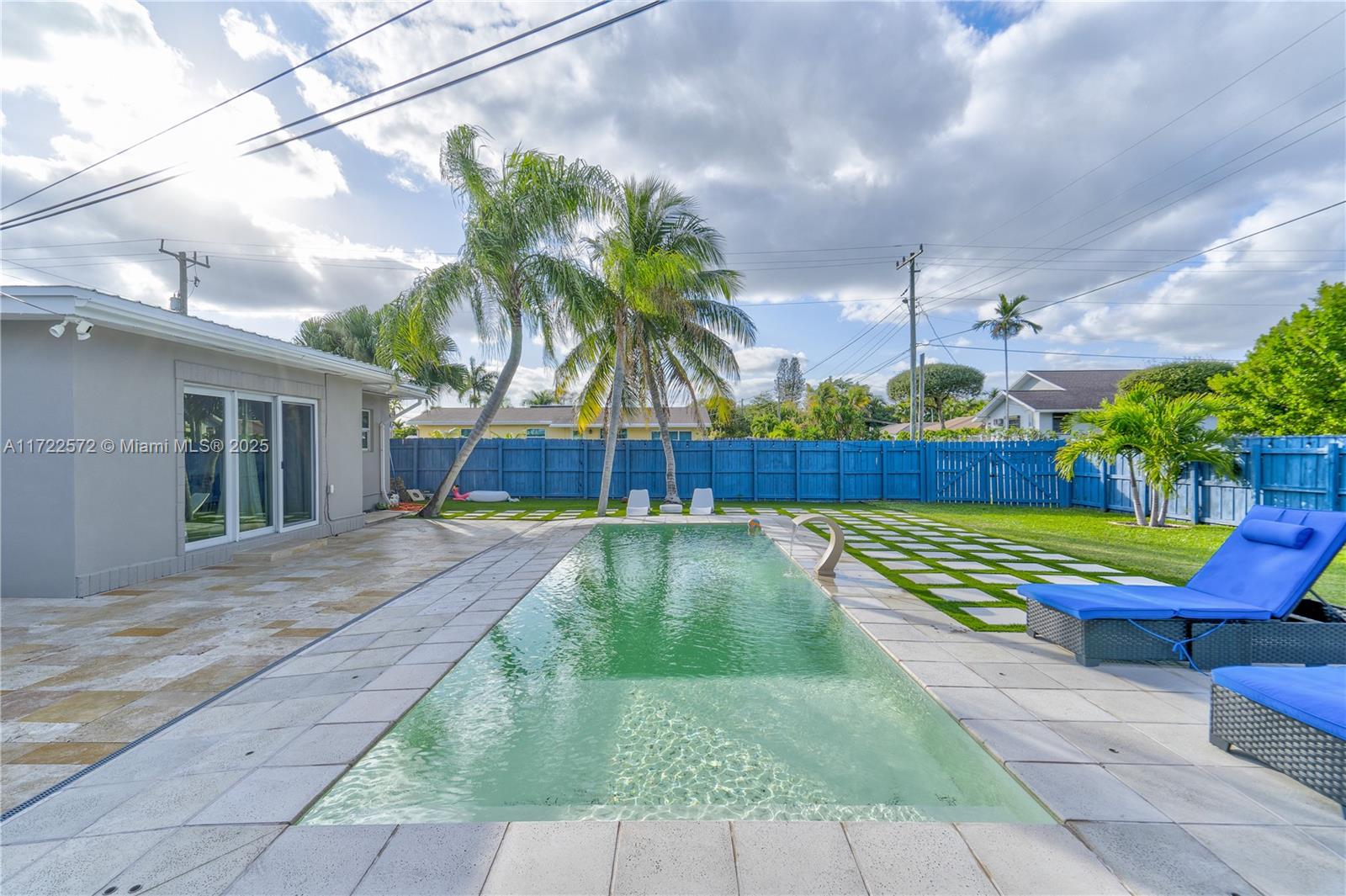 ROYAL PALM VISTA - Residential