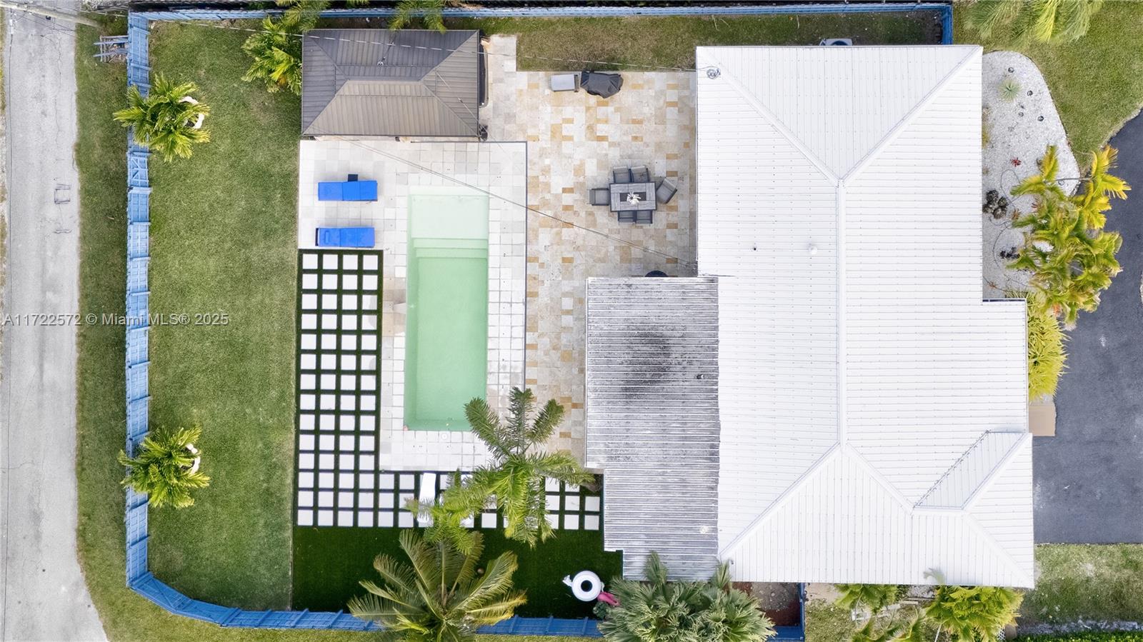 ROYAL PALM VISTA - Residential