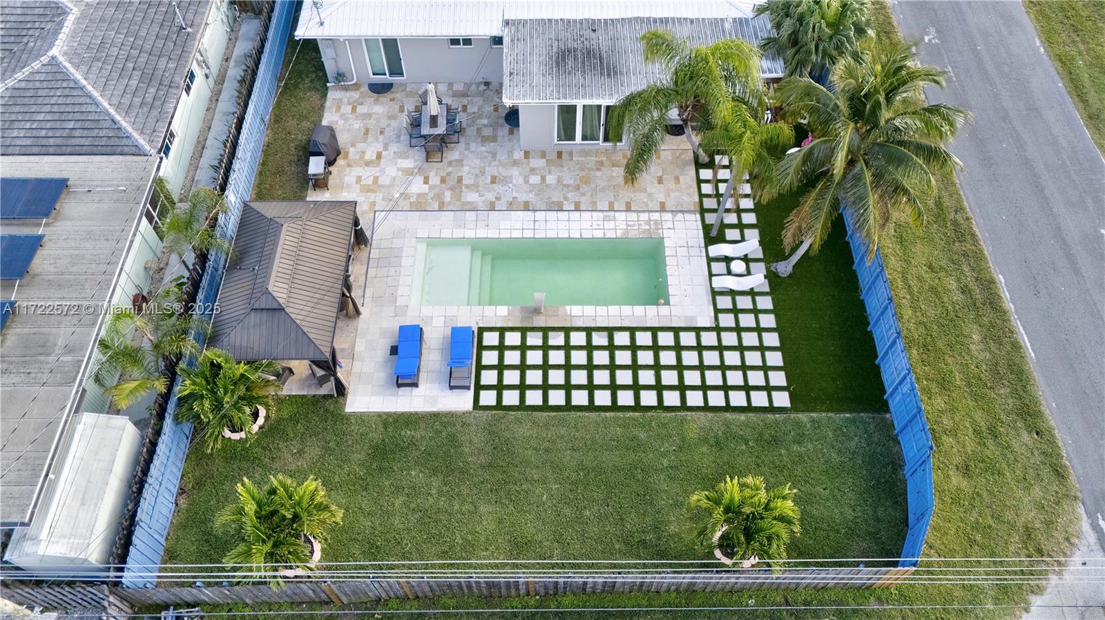 ROYAL PALM VISTA - Residential