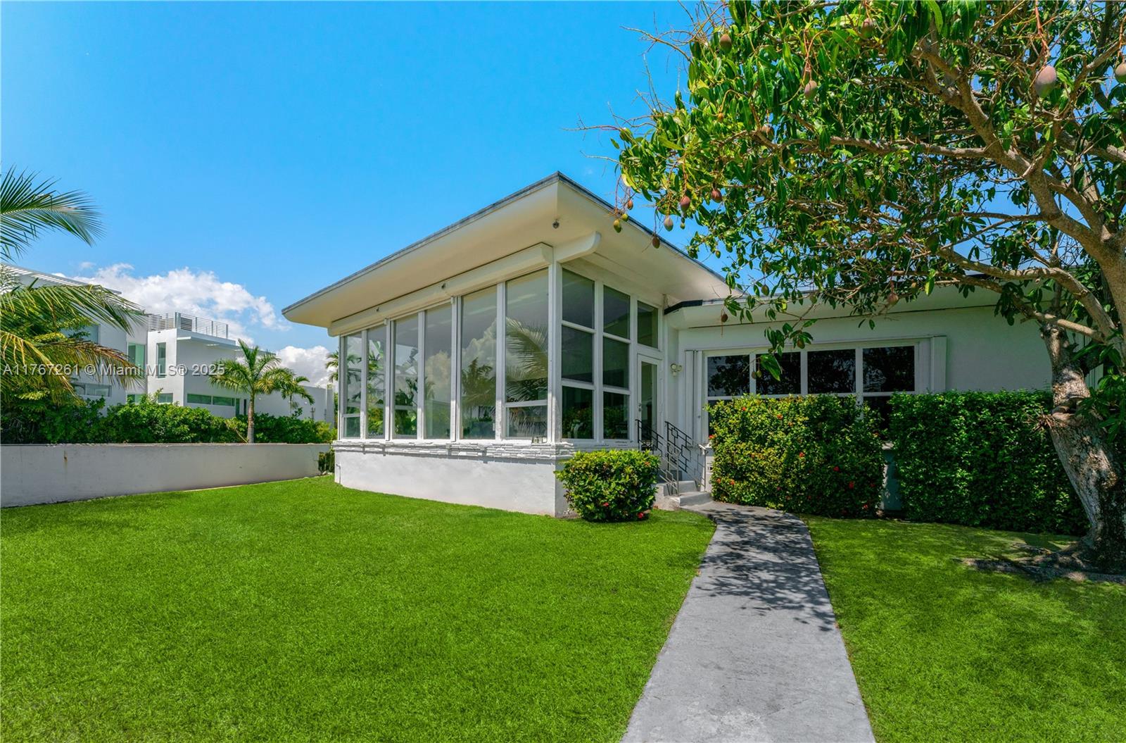 BISCAYNE POINT - Residential