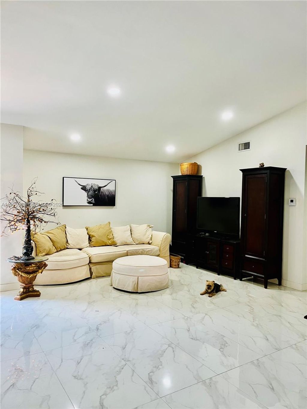 Photo of 6201 Portsmouth Ln, Davie, FL 33331 (MLS # A11995334)