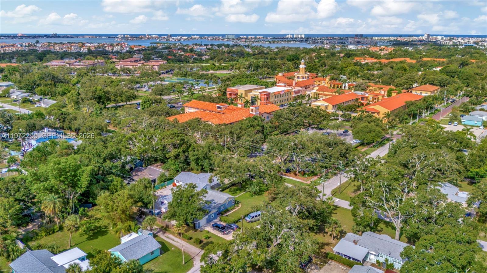 PASADENA ESTATES - Residential