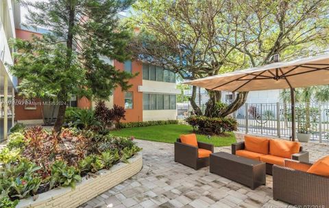 10210 Collins Ave 306 Bal Harbour FL 33154