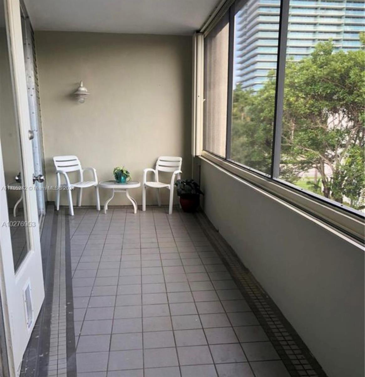 10210 LANAI CONDO - Residential