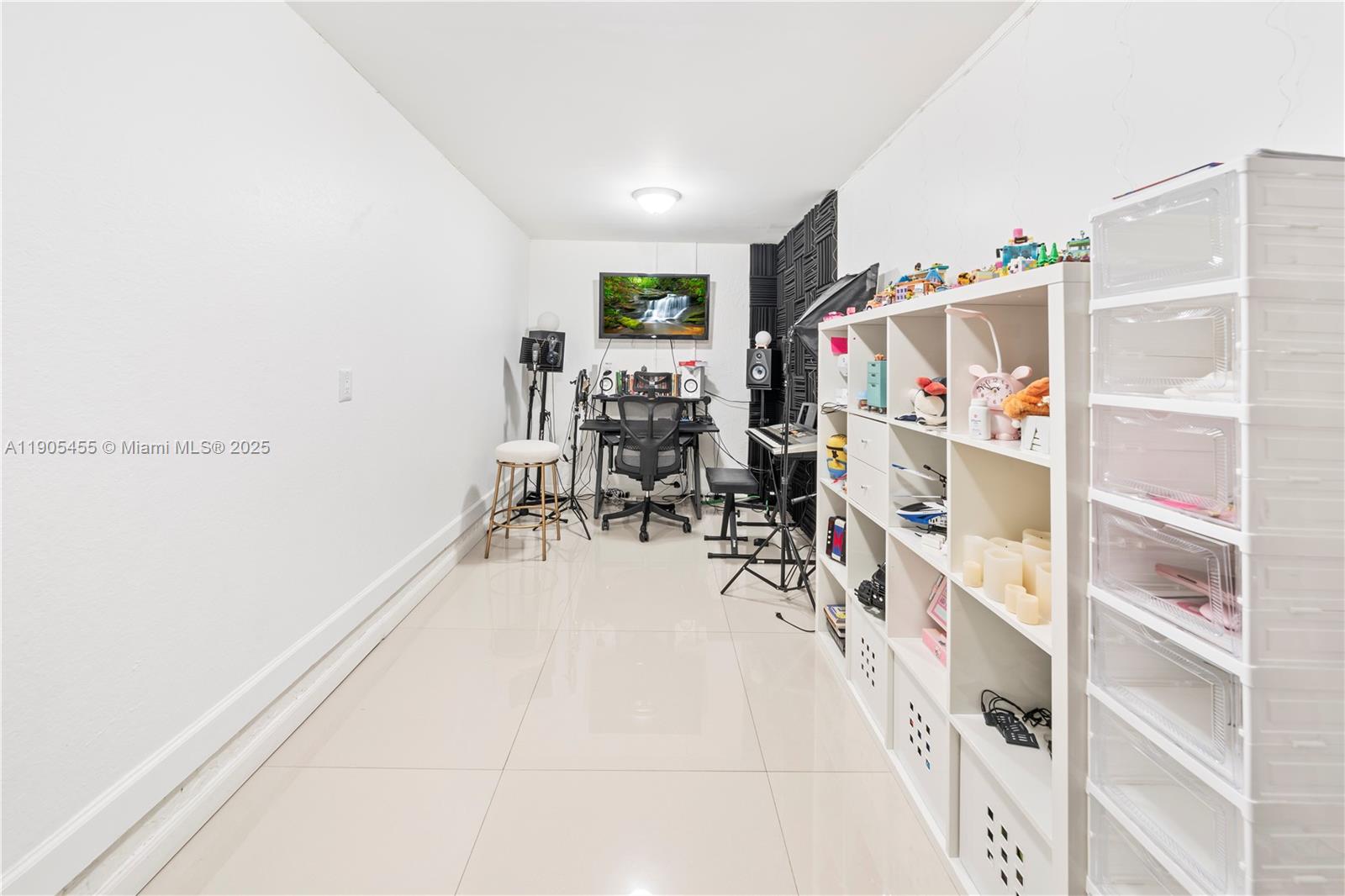 CENTURY GARDENS - Residential