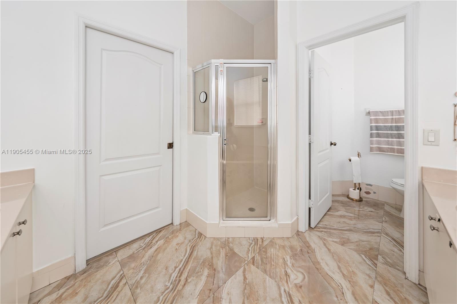 CENTURY GARDENS - Residential