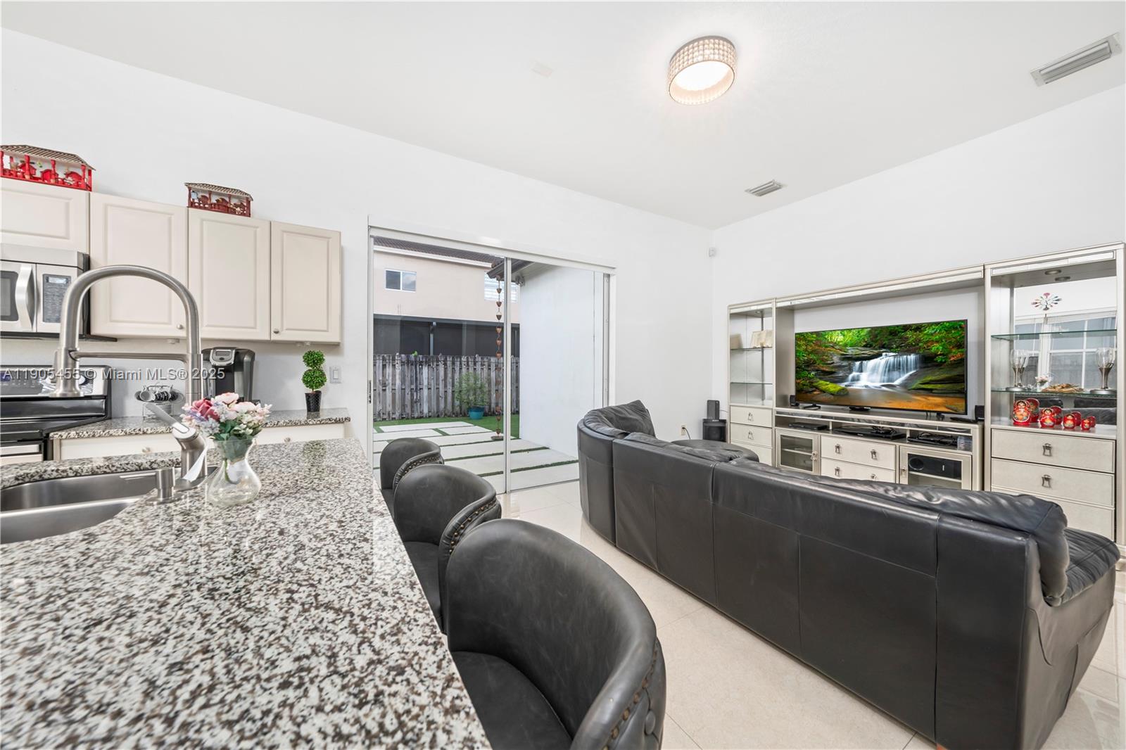 CENTURY GARDENS - Residential