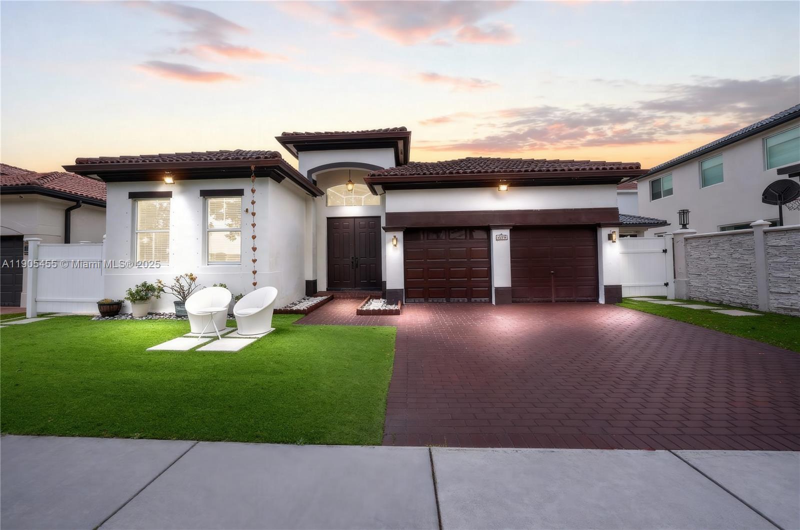 CENTURY GARDENS - Residential