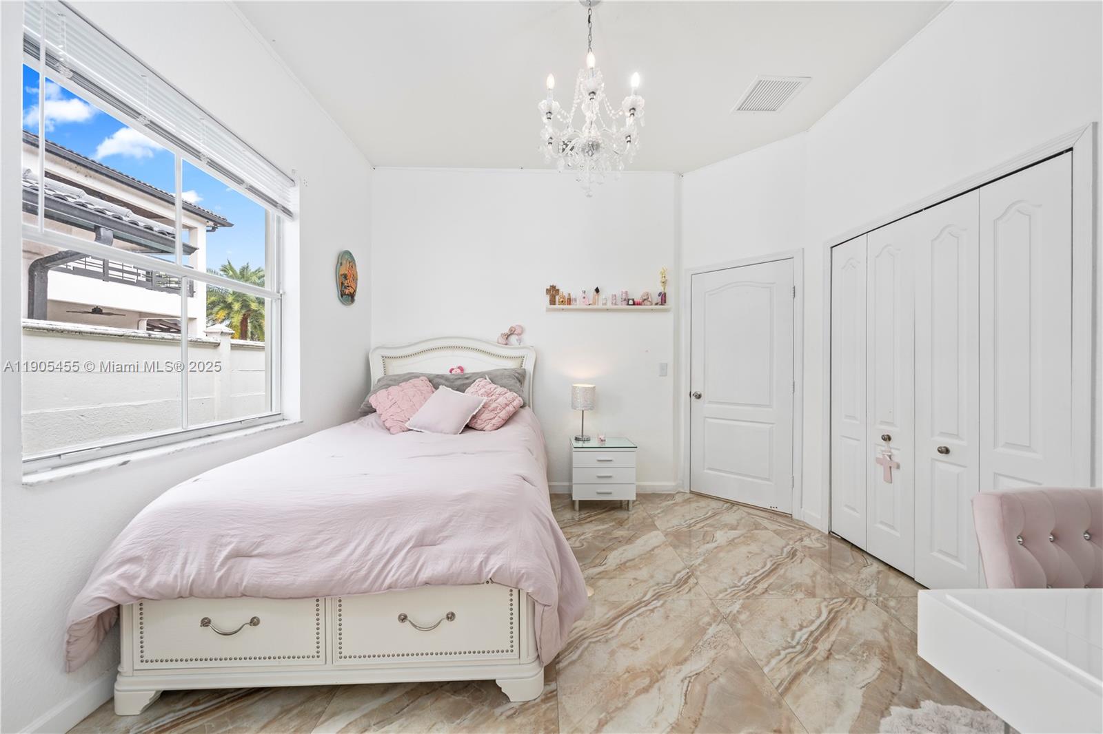 CENTURY GARDENS - Residential