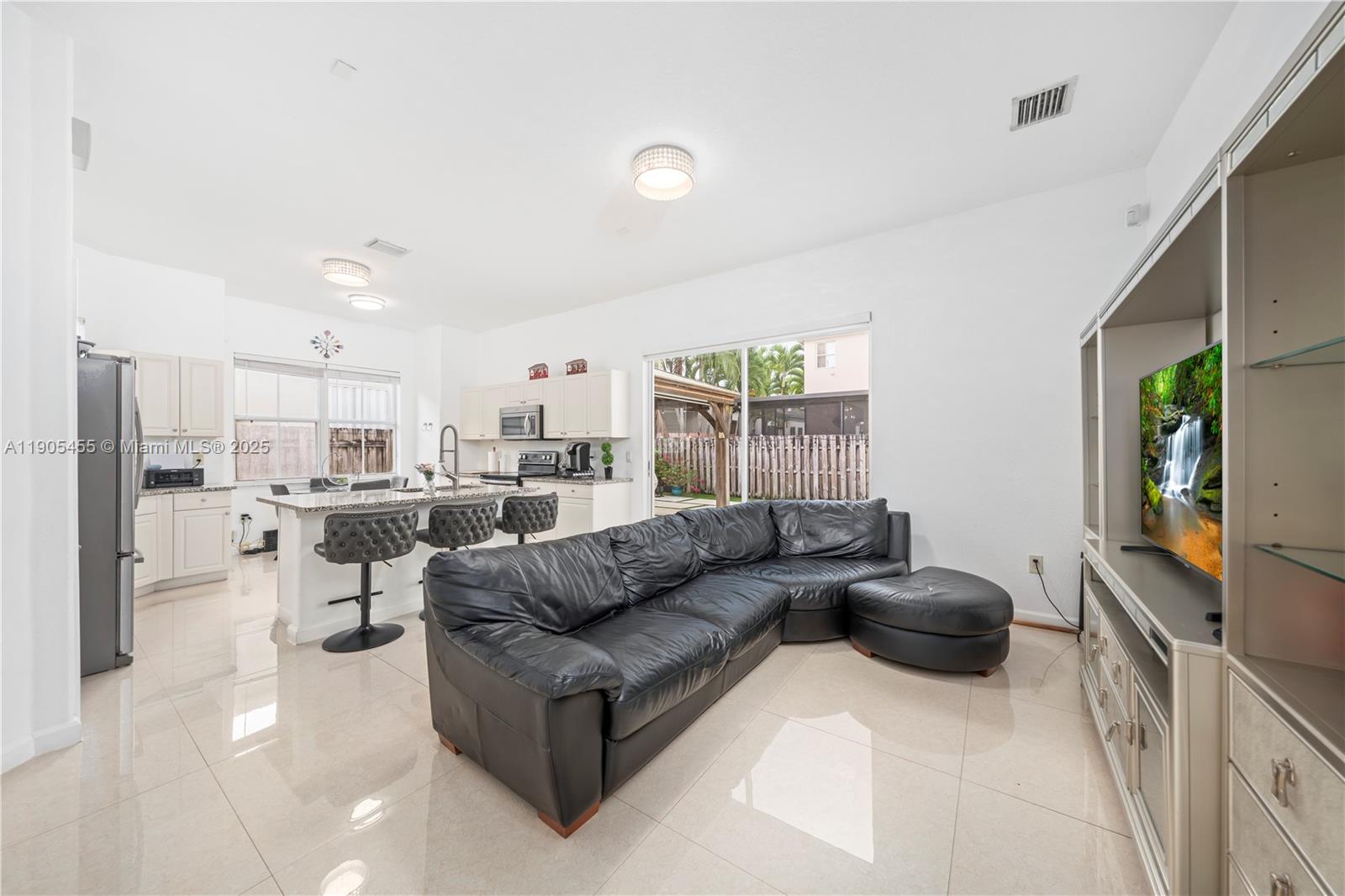 CENTURY GARDENS - Residential