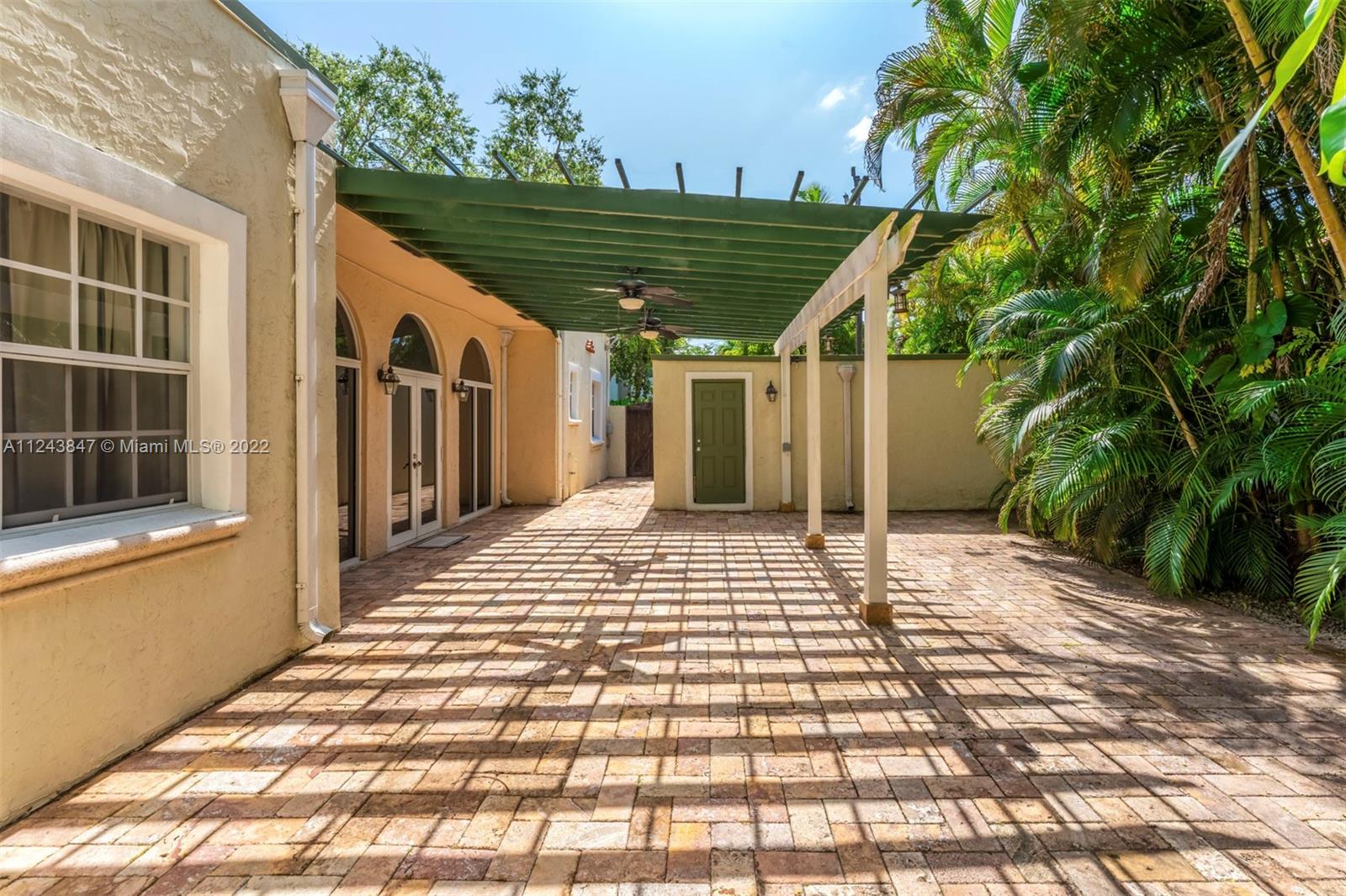 ESPANOLA HEIGHTS - Residential