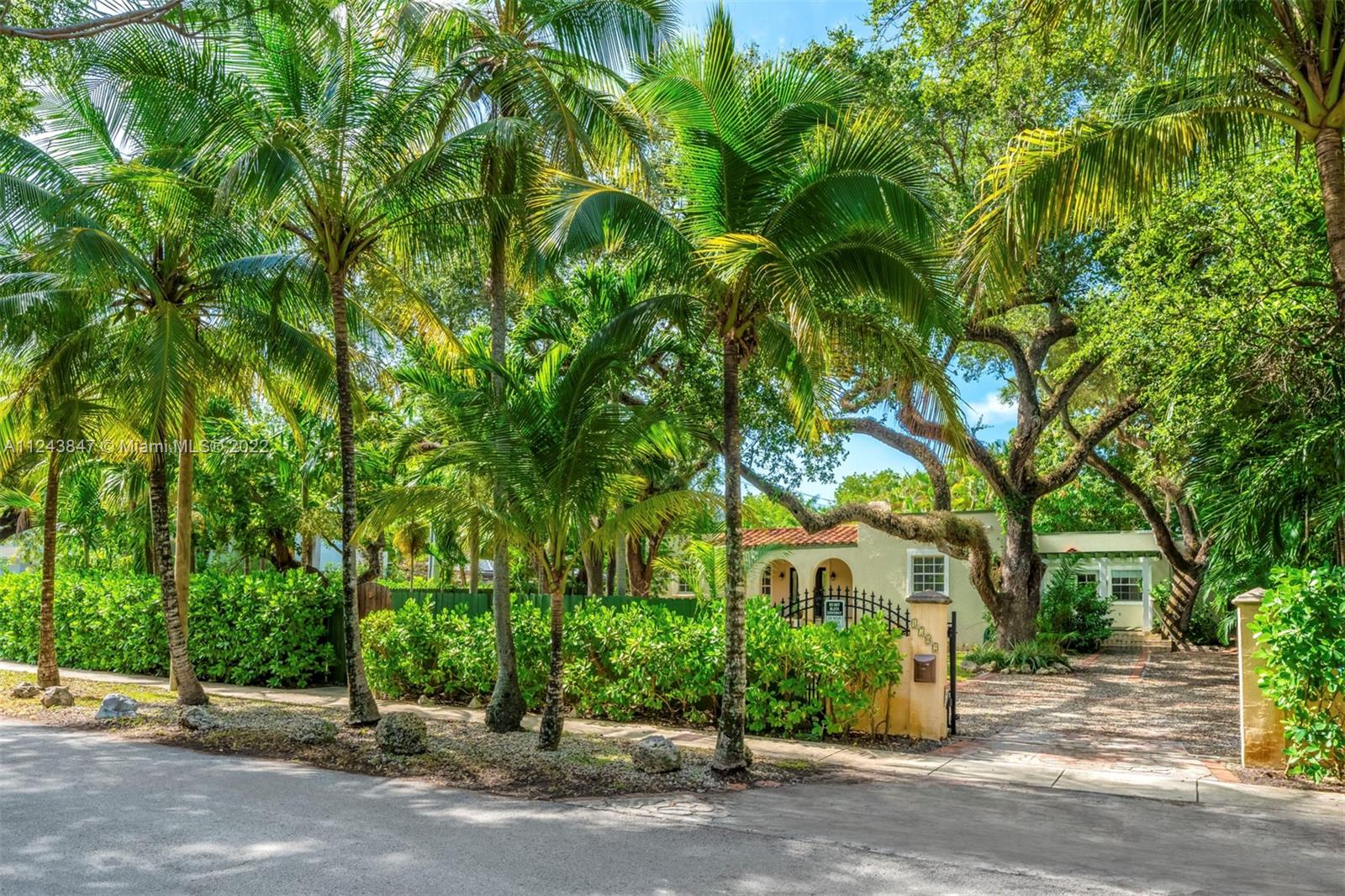 ESPANOLA HEIGHTS - Residential