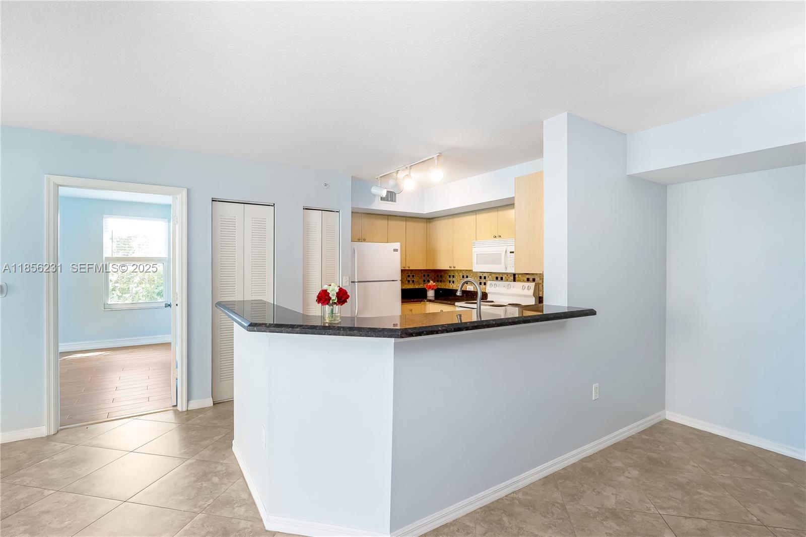 VILLA DEL SOL CONDO - Residential Lease