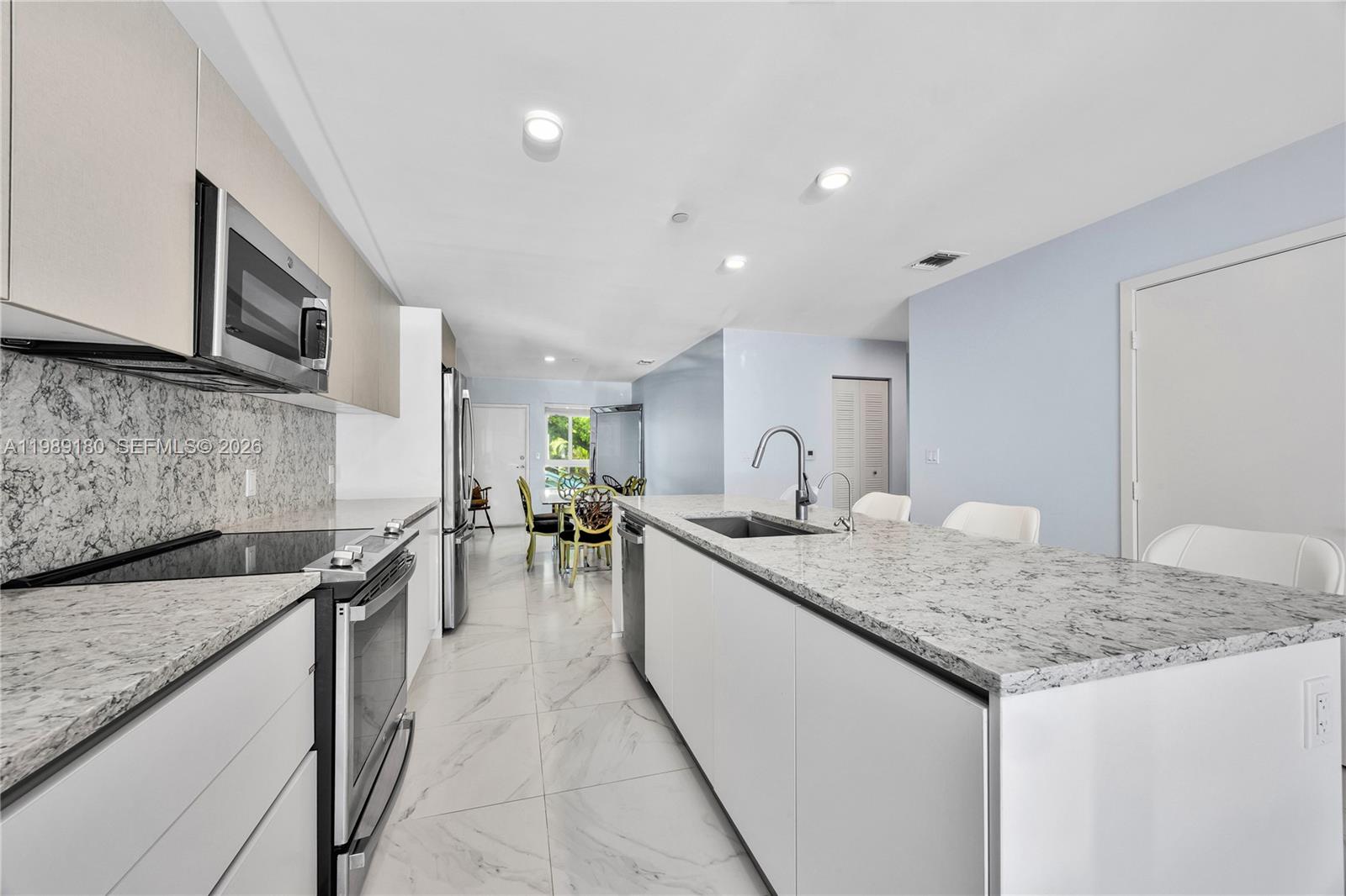 RIVERWOOD - Residential