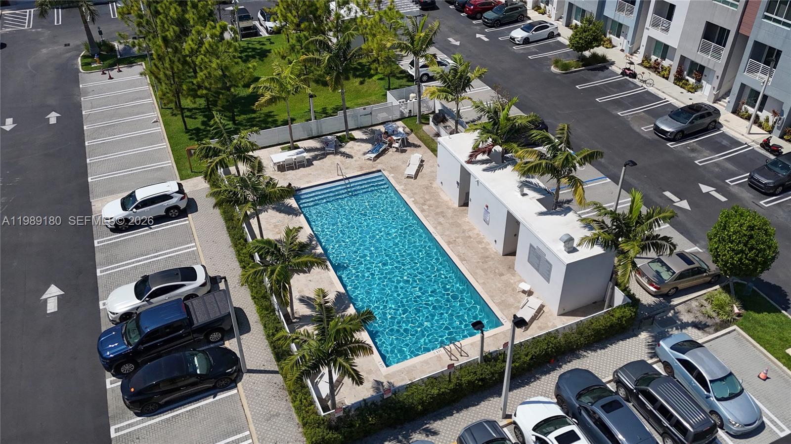 RIVERWOOD - Residential