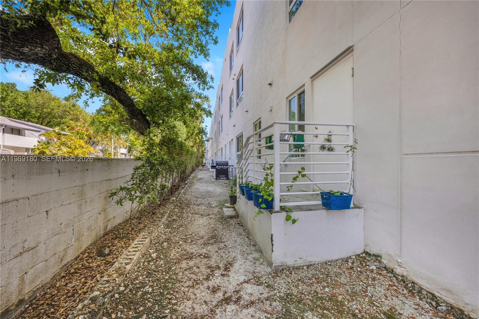 RIVERWOOD - Residential