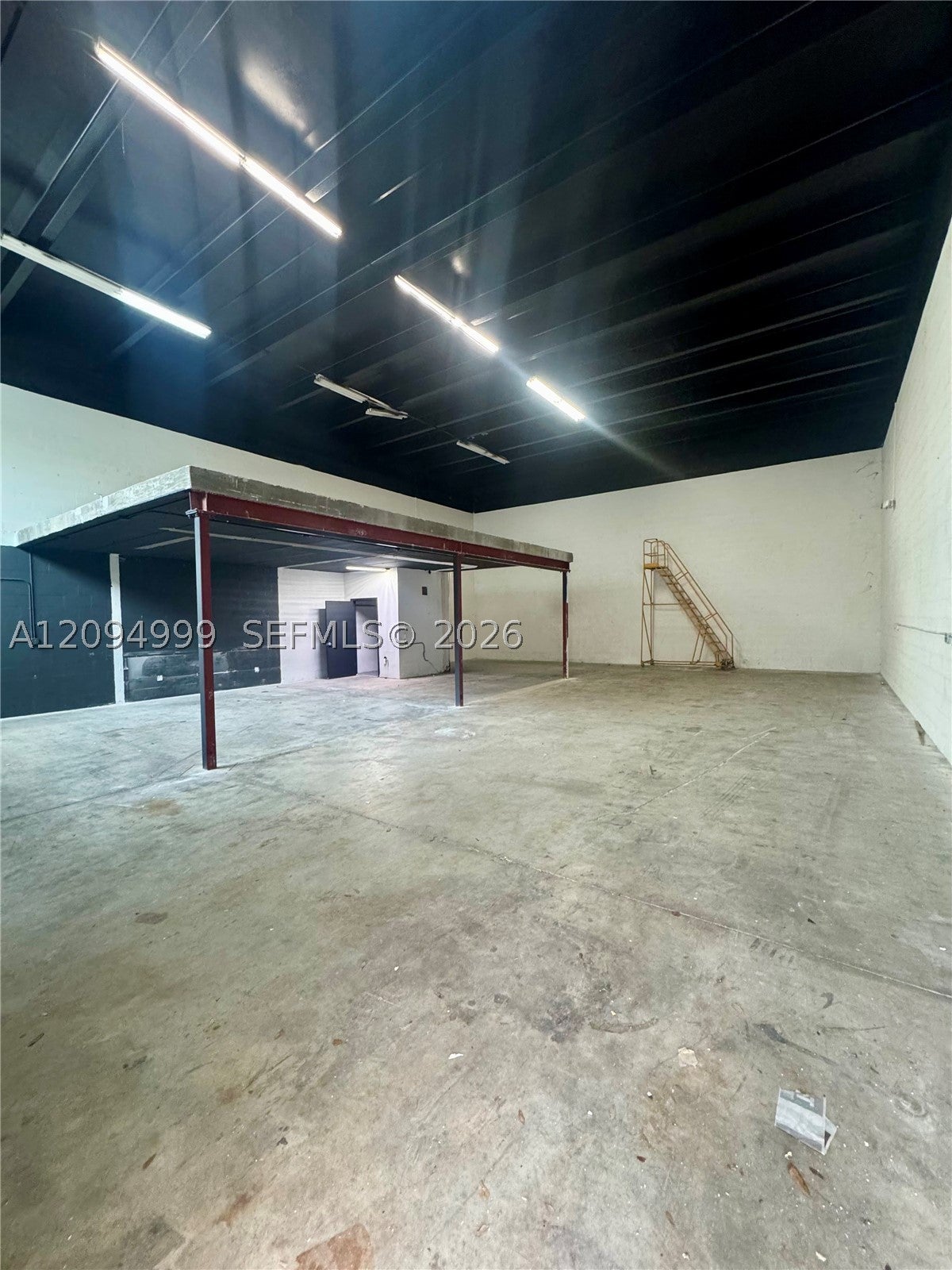 8450 NW 30th Ter 8450
