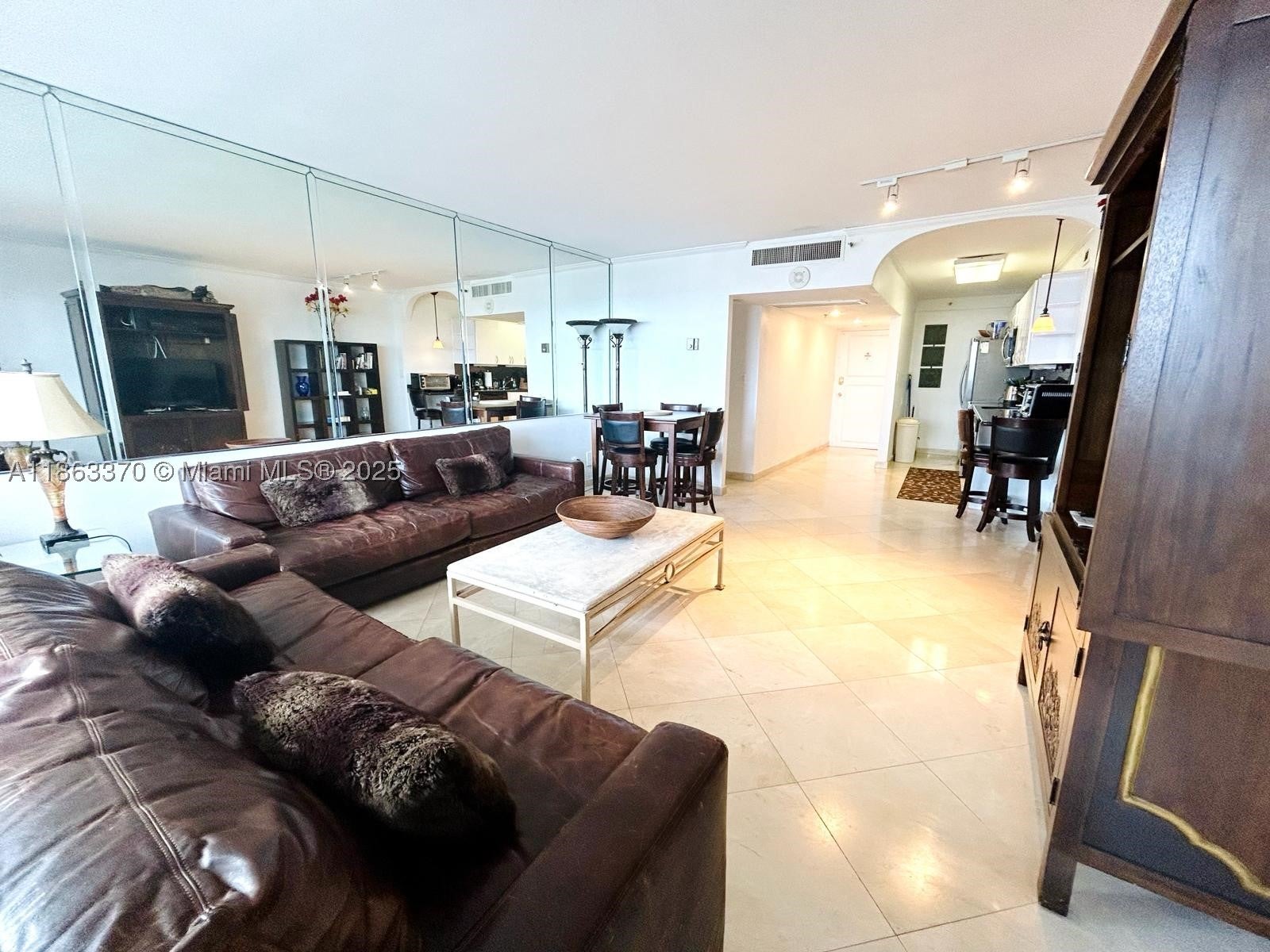 100 Lincoln Rd 1034