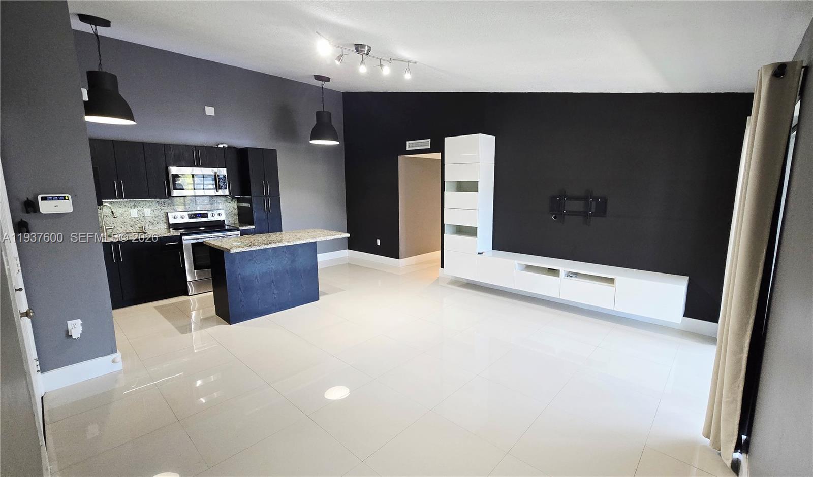 18785 NW 62nd Ave 208