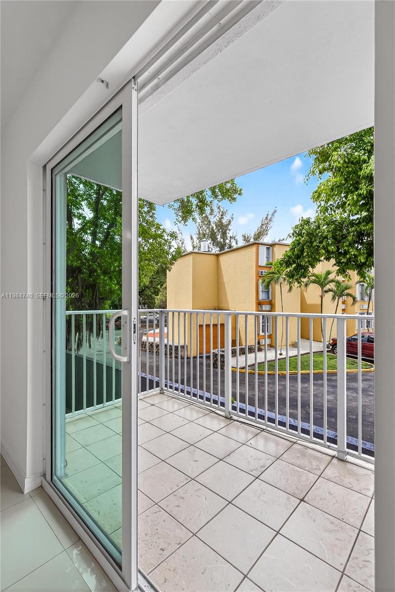 RIVER RUN SOUTH CONDO - Residential