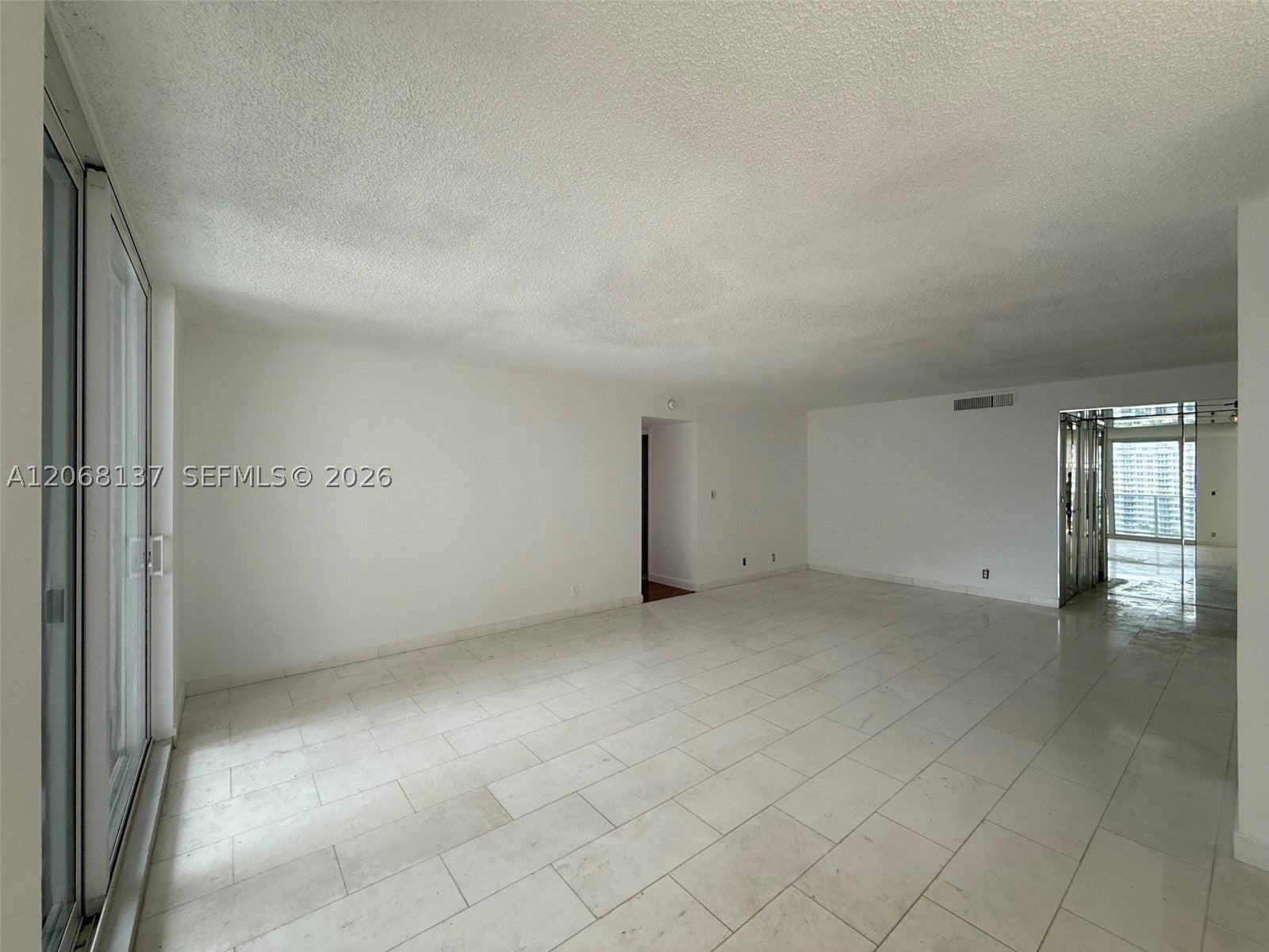 1904 S Ocean Dr 1206