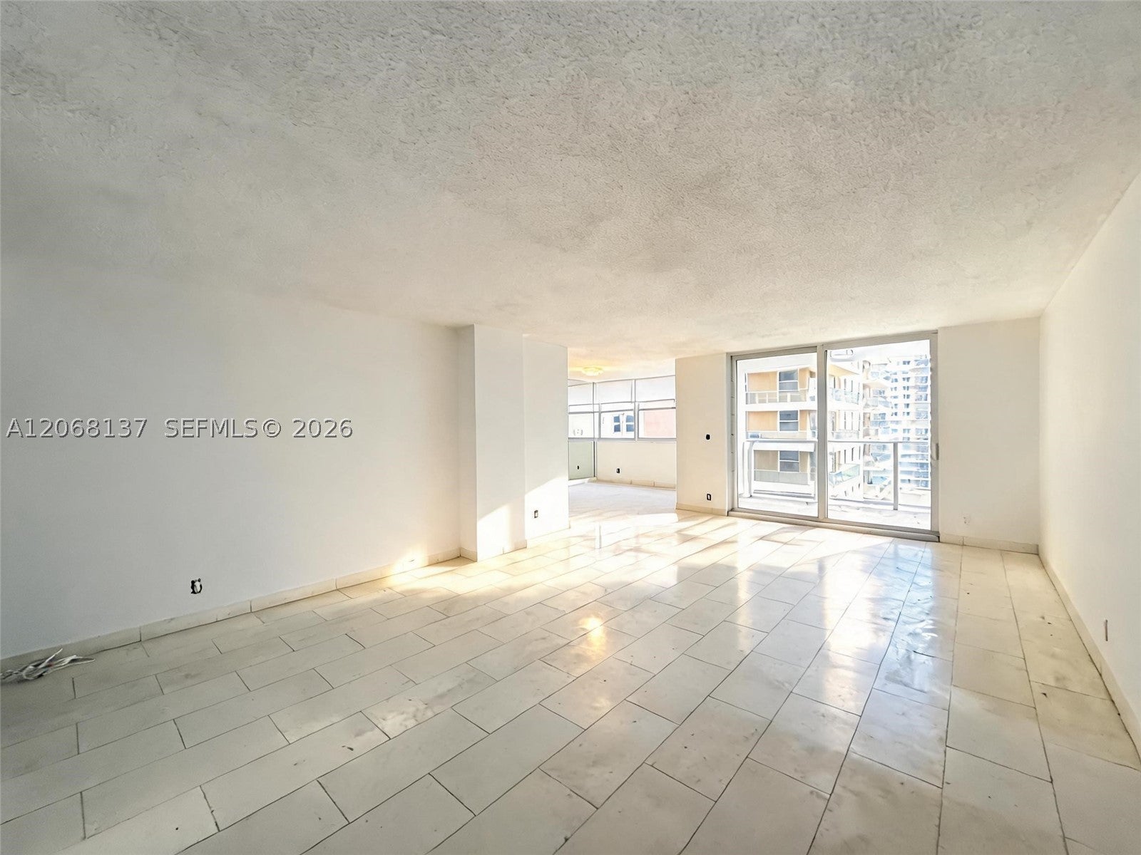 1904 S Ocean Dr 1206