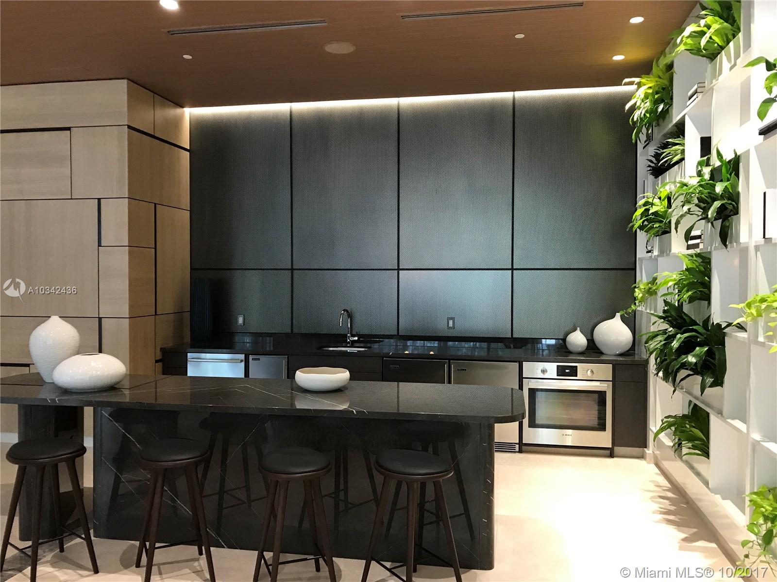 BRICKELL HEIGHTS EAST CON - Residential Lease